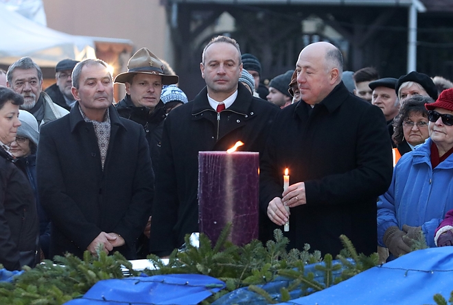 adventi_gyertyagyujtas_171223ml_23.jpg adventi_gyertyagyujtas_171223ml_23.jpg