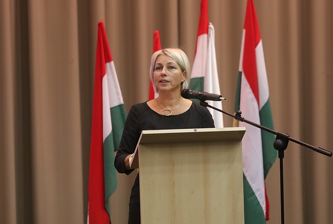 bayer_zsolt_forum_171214_ja_4.jpg