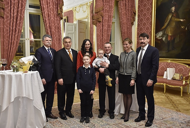 egymilliomodik_honositott_magyar_171216_mti.jpg