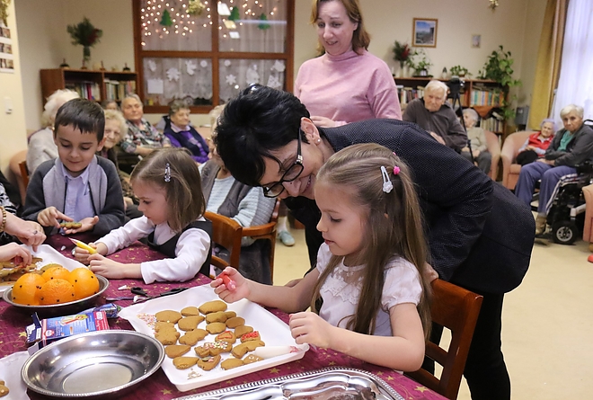 generaciok_talalkozasa_advent_171214_ja_40.jpg