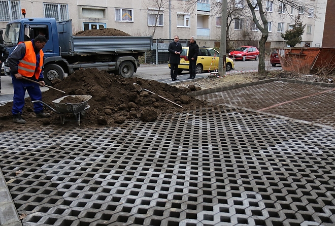 parkoloepites_szentistvan_u_171206_ja_7.jpg