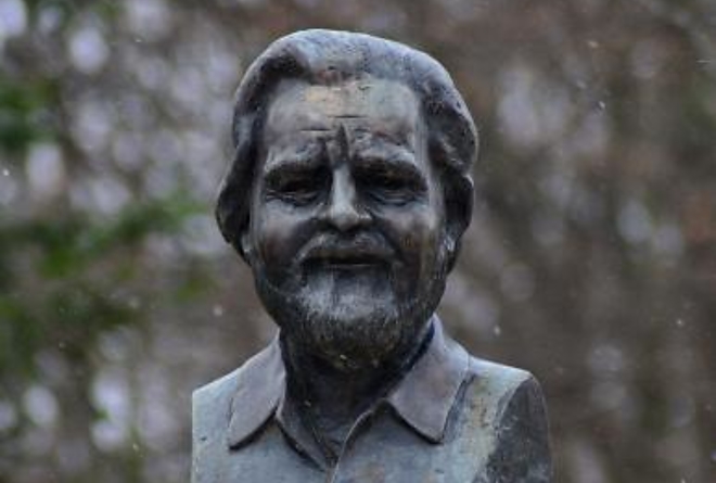 gerald_durrell_-_miskolczoo.jpg