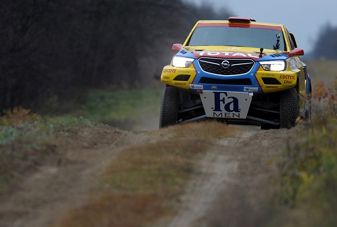 szalai_opel_dakar_team_teszt2.jpg