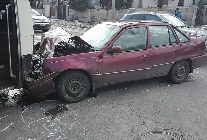 baleset_busz_auto_szilagyi_levay.jpg baleset_busz_auto_szilagyi_levay.jpg