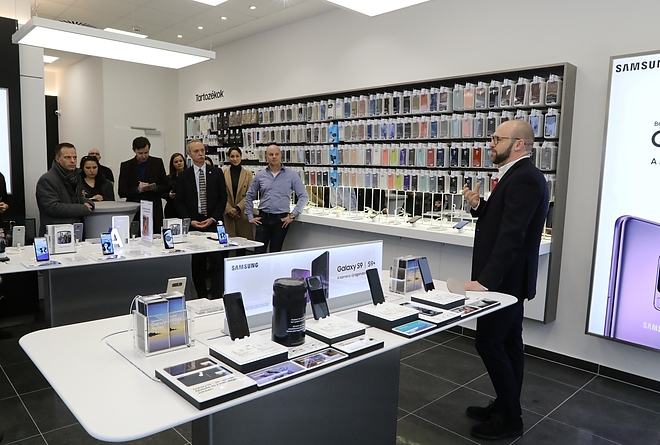 samsung_bolt_180320_ja_14.jpg