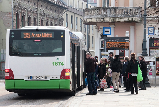 mvk_villanyrendor_busz_180409.jpg mvk_villanyrendor_busz_180409.jpg