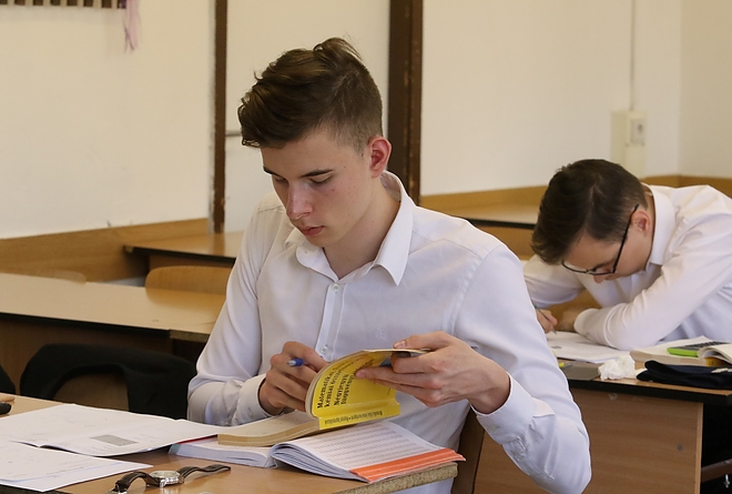 erettsegi_matematika_180508_ja_12.jpg