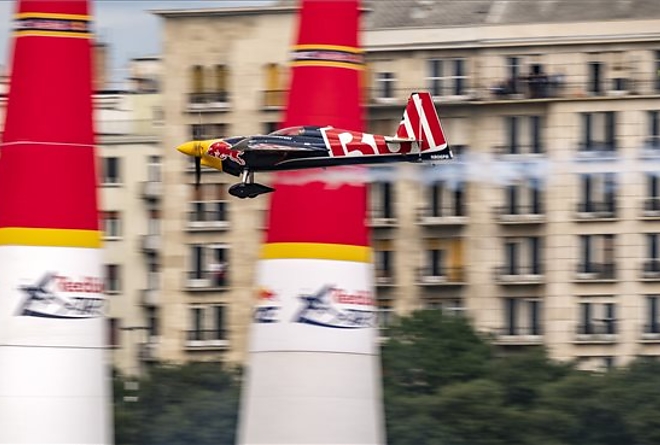 red_bull_air_race_mti.jpg