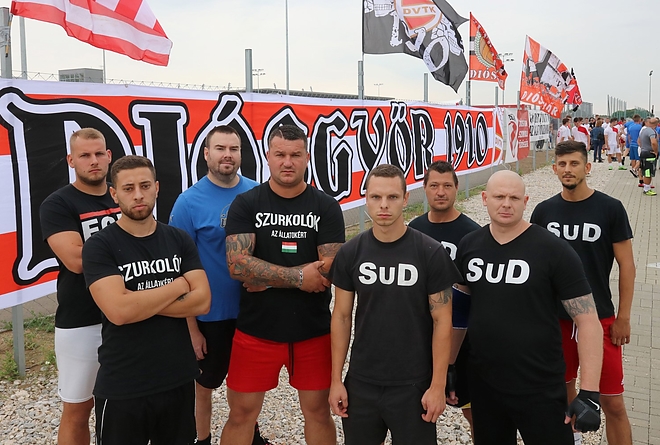 dvtk_szurkolo_foci_180707ml_26.jpg