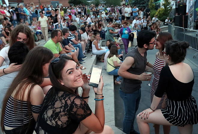 pontparty_20180725_vcs_68.jpg pontparty_20180725_vcs_68.jpg