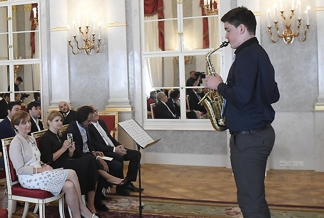 bencze_mate_3.jpg bencze_mate_3.jpg