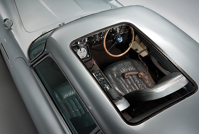 james_bond_aston_martin_5.jpg james_bond_aston_martin_5.jpg