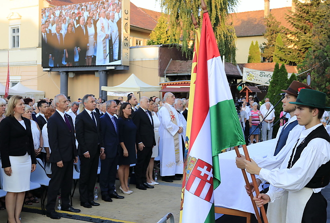 kenyerszenteles_20180820_vcs_37.jpg kenyerszenteles_20180820_vcs_37.jpg