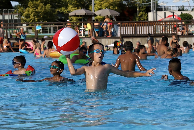 tapolcai_strand_180812_ja_2.jpg tapolcai_strand_180812_ja_2.jpg