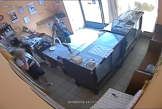 lopas_buza_ter_cukraszda.jpg lopas_buza_ter_cukraszda.jpg