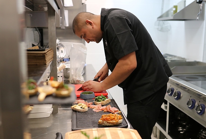 divino_megnyito_181019ml_35.jpg divino_megnyito_181019ml_35.jpg