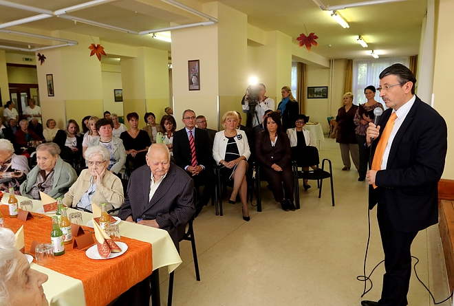 idosek_honapja_aranyalkony_181004_ja_18.jpg idosek_honapja_aranyalkony_181004_ja_18.jpg