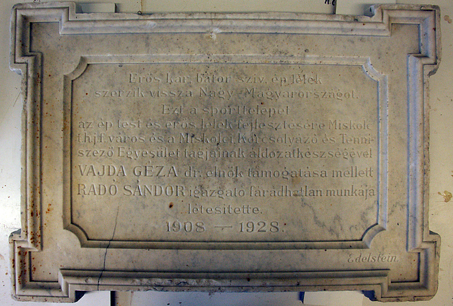 tabla_korcsolya_tenisz.jpg tabla_korcsolya_tenisz.jpg