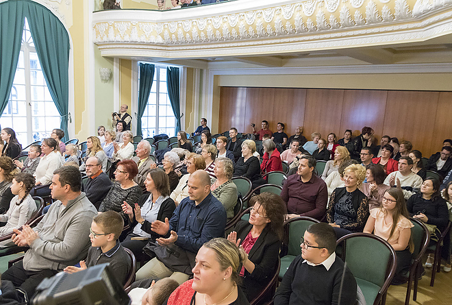 magyar_dallamok_iii._-_miskolci_tehetsegnap20181117_bl_008_web.jpg magyar_dallamok_iii._-_miskolci_tehetsegnap20181117_bl_008_web.jpg