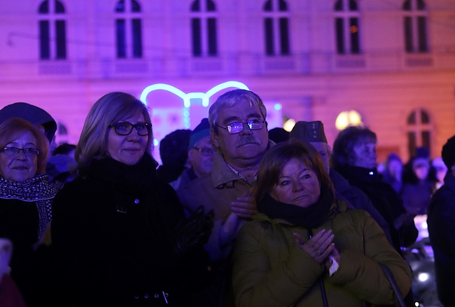 advent_181216_ja_5.jpg advent_181216_ja_5.jpg