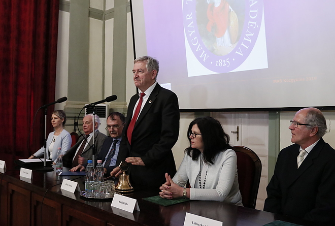 mab_kozgyules_190219_vcs_01.jpg