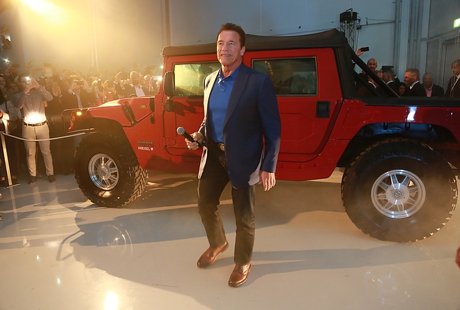 elektromos_hummer_schwarzenegger.jpg