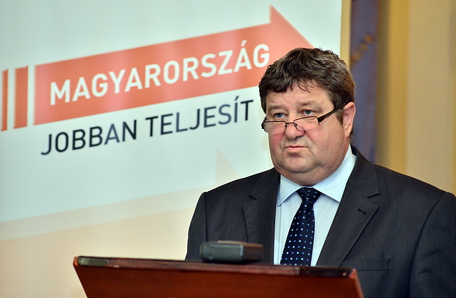 tallai_andras_140925_vcs.jpg