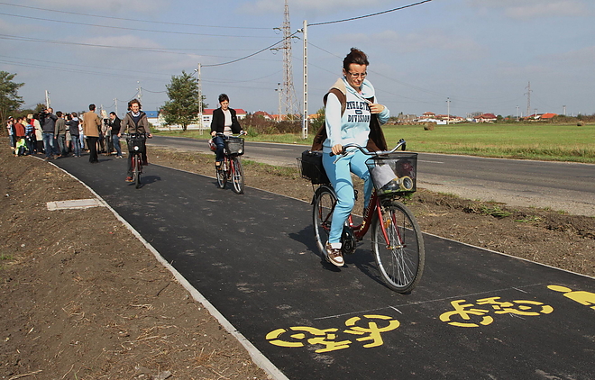 kerekparut_atadas_141008ml_17.jpg