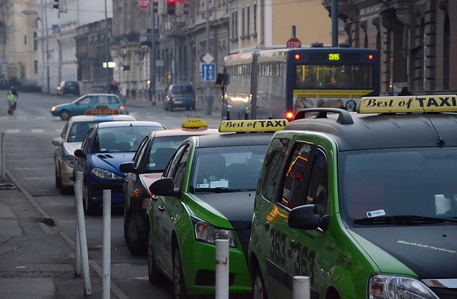 taxi_150214_fkcs_2.jpg taxi_150214_fkcs_2.jpg