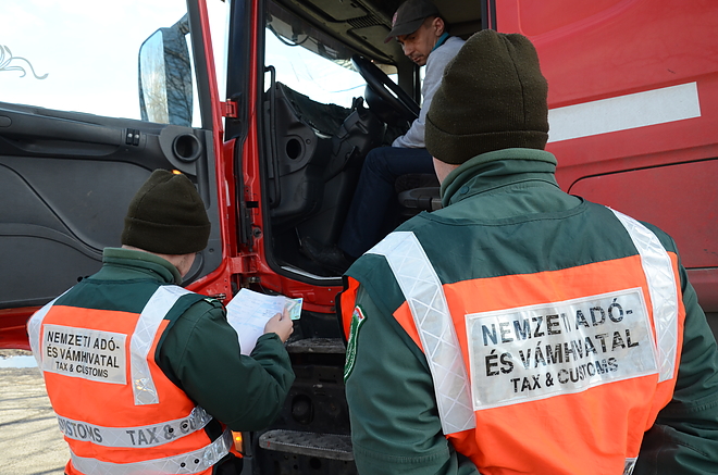 nav_ekaer_150303_fkcs_14.jpg