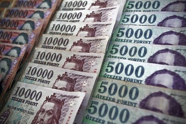4374_keszpenz2.jpg 4374_keszpenz2.jpg