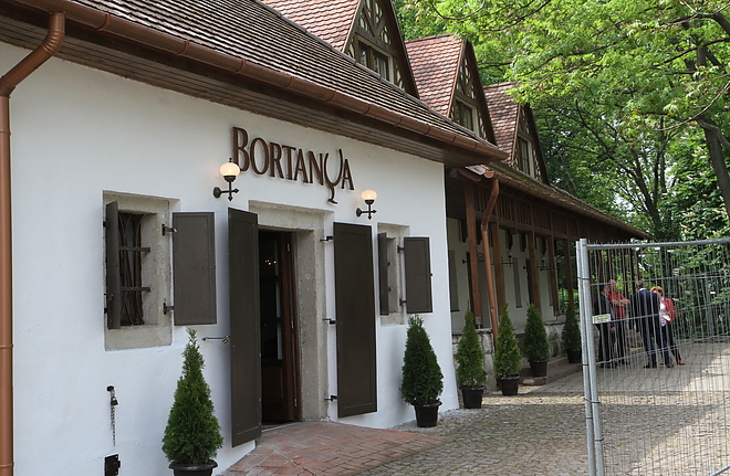 bortanya_150505ml_4.jpg bortanya_150505ml_4.jpg