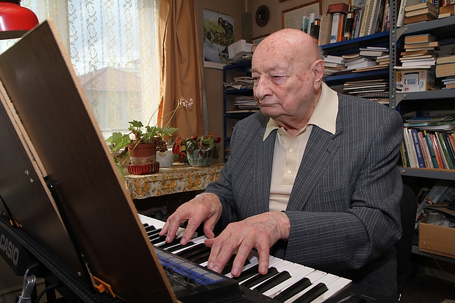 dr_farkas_jozsef_150427ml_4.jpg dr_farkas_jozsef_150427ml_4.jpg