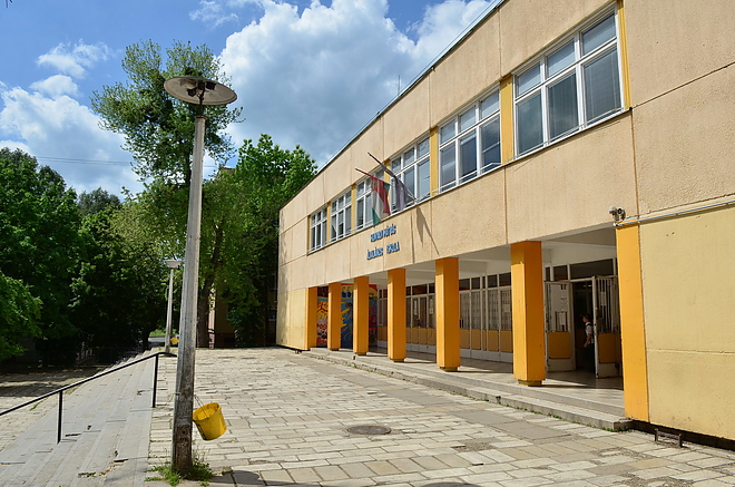 hunyadi_alt_isk_150514_vcs_30.jpg hunyadi_alt_isk_150514_vcs_30.jpg