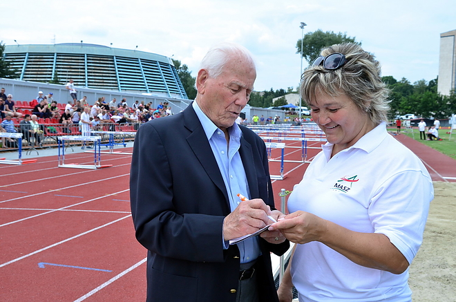 atletikai_centrum_150627_vcs_32.jpg atletikai_centrum_150627_vcs_32.jpg