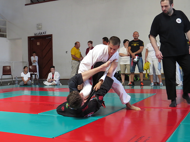 grappling_kecel_1506_1.jpg
