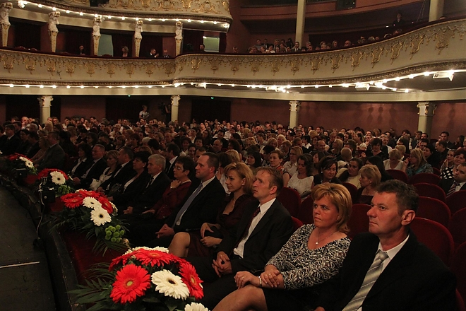 kormanyhivatal_koztisztviselok_150630_ja.jpg kormanyhivatal_koztisztviselok_150630_ja.jpg