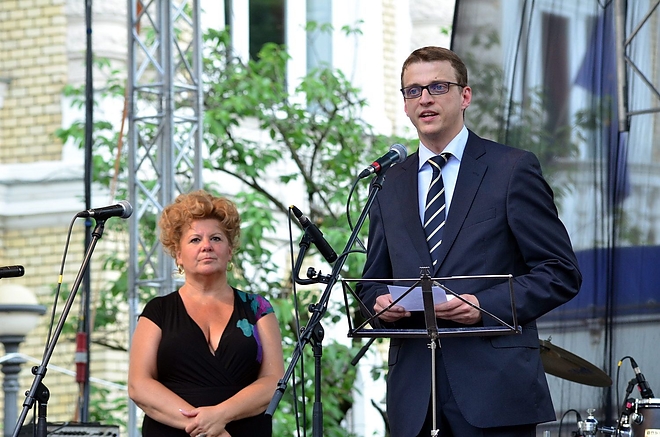 operafesztival_nyitoparade_150612_vcs_15.jpg