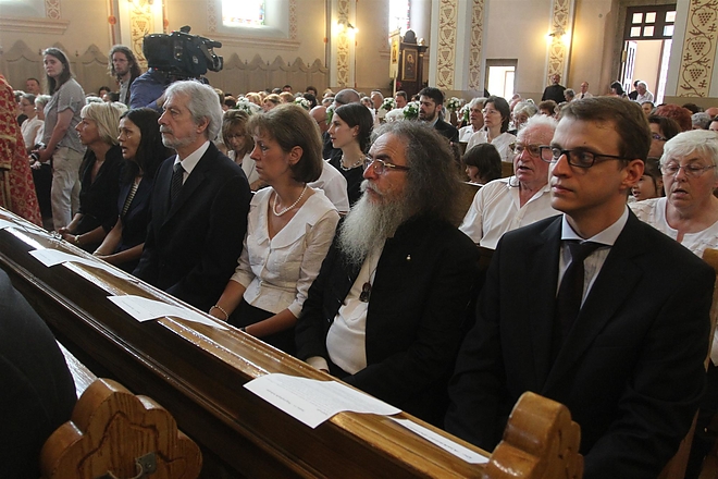 papai_bulla_kihirdetese_150613_ja.jpg