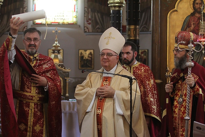 papai_bulla_kihirdetese_150613_ja_3.jpg