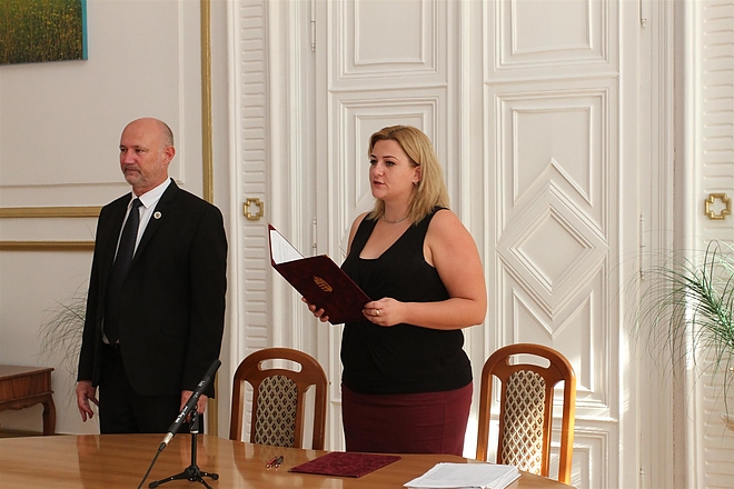 allampolgarsagi_esku_150723_ja_1.jpg