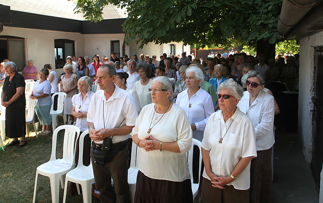 karmelita_bucsu_150712ml_6.jpg
