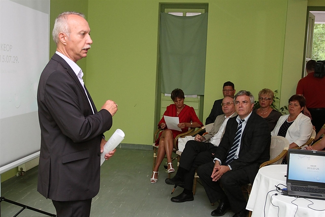 miviz_konferencia_150729_ja_3.jpg