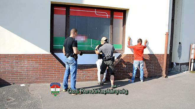 zsarolok_150705_rendorseg_1.jpg zsarolok_150705_rendorseg_1.jpg