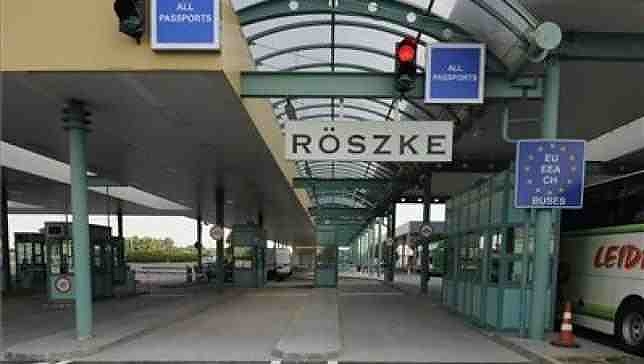 644_roszkei-hataratkelo02.jpeg