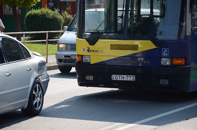 buszbal_150803_fkcs_5.jpg