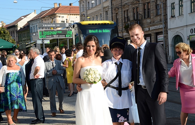 eskuvo_villamos_150829_fkcs_10.jpg