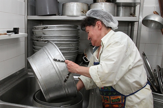 konyha_menza_150814_ja.jpg konyha_menza_150814_ja.jpg