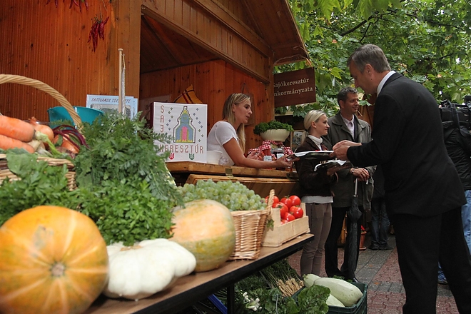 kozfoglalkoztatasi_kiallitas_150925_ja_21.jpg