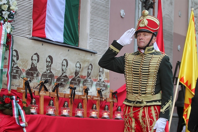 aradi_vertanuk_151006_ja_42.jpg